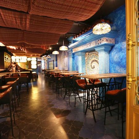 Aquarizon Boutique Hostel & City Bar Thành Pho Ho Chí Minh Esterno foto